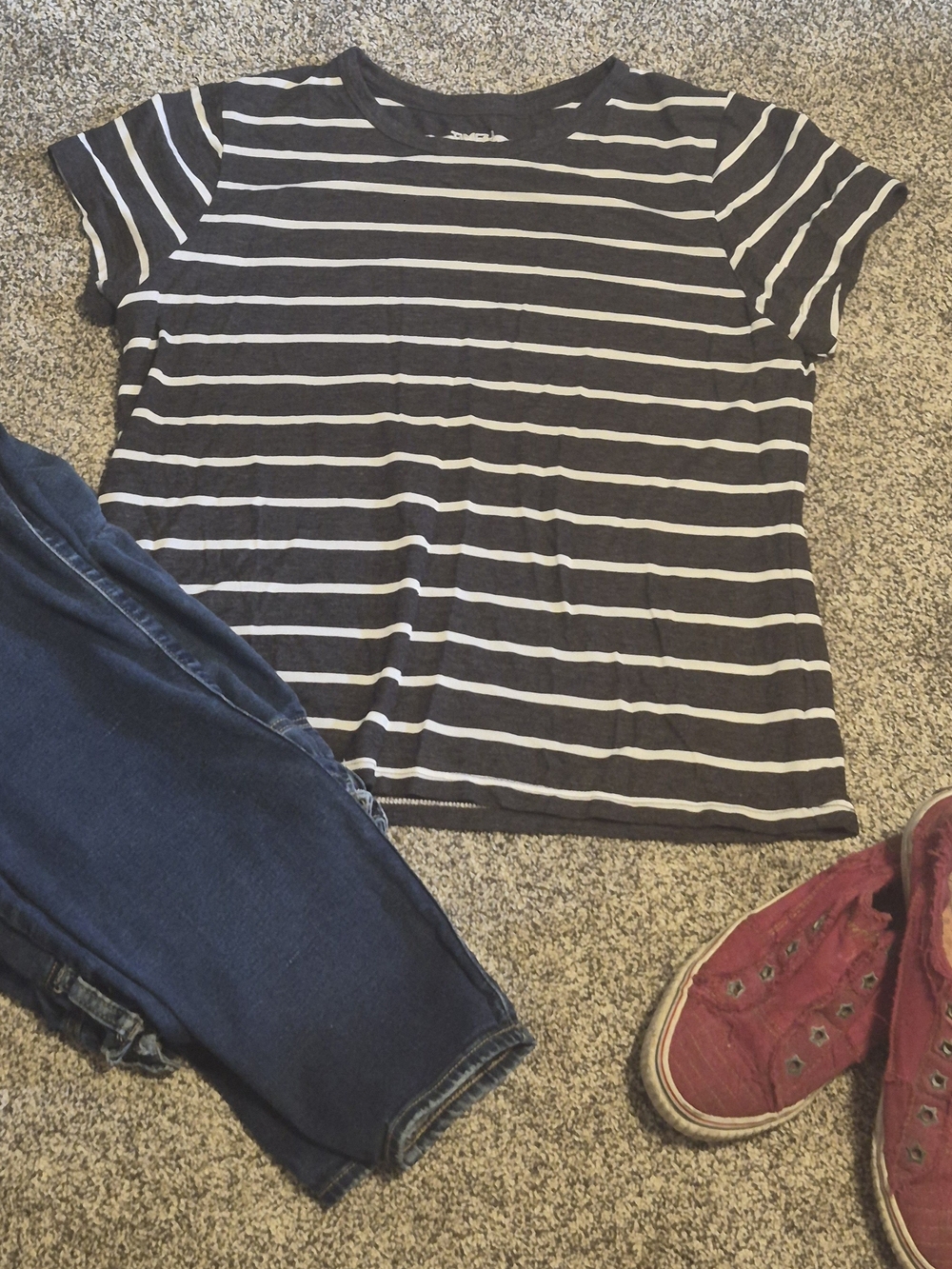 Time and Tru Black & White Striped Short Sleeve Tee